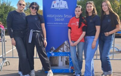 Učenici Medicinske škole na manifestaciji „Zdravo B srce“
